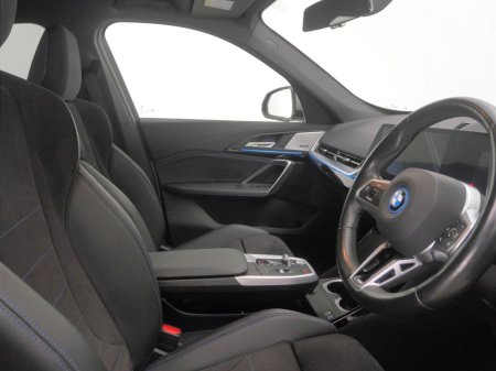 2023 BMW iX1 - thumbnail 12