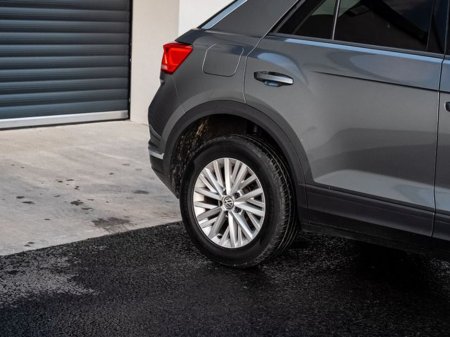 2020 Volkswagen T-Roc Design 1.5 TSI M6F 150HP 5DR €22,950