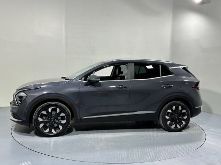2023 Kia Sportage Plug In Hybrid 4x4 K3 €34,900 thumbnail