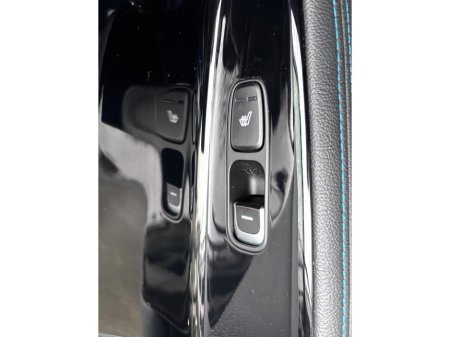 2020 Kia Niro E-NIRO PE LR 64KW 5DR AUTO €16,950 thumbnail