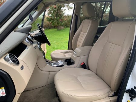 2014 Land Rover Discovery - thumbnail 16