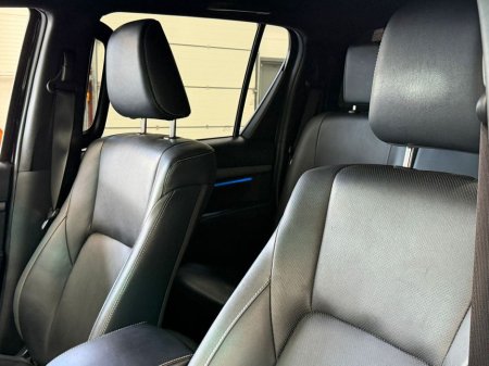 2022 Toyota Hilux - thumbnail 17