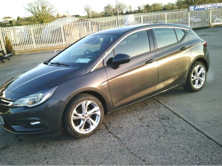 2016 Opel Astra NEW NCT 2028, SRI, €190 TAX, LOW KMS. S./HISTORY. €8,999 thumbnail