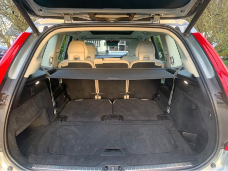 2019 Volvo XC90 - thumbnail 11