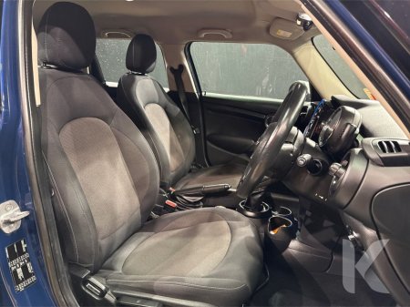 2017 MINI Cooper 1.5 AUTOMATIC - BLUE 2 TONE - FACTORY ALLOY WHEELS - REAR CAMERA €14,950 thumbnail