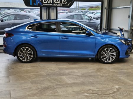 2019 Hyundai i30 1.0 T-GDI Fastback €14,950
