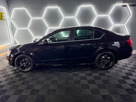 2015 Skoda Octavia - thumbnail 14