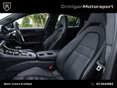2020 Porsche Panamera - view 3