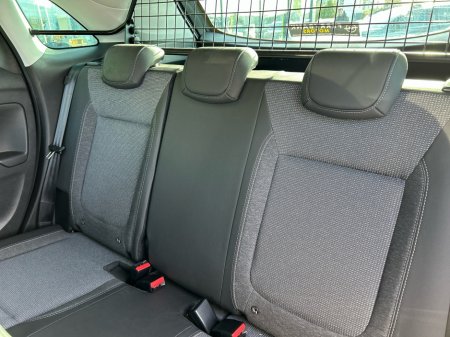 2022 Opel Crossland X SRI 1.5 110PS-DIE-6S 110PS-DIE-6SP 5DR thumbnail