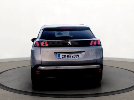 2021 Peugeot 3008 - view 2