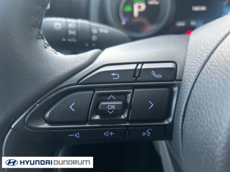 2023 Toyota Yaris CR Cross Luna 4DR Auto thumbnail