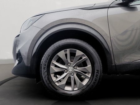 2020 Peugeot 2008 - thumbnail 18