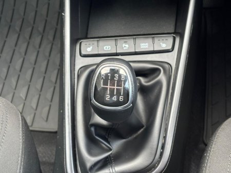 2022 Hyundai i20 PREMIUM MHEV T-GDI €18,956 thumbnail