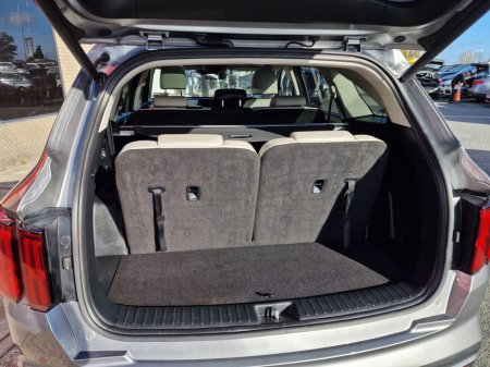 2022 Kia Sorento PHEV, K4 spec,  LOW MILEAG, AUTO, 7 seater, 7seater €44,900 thumbnail