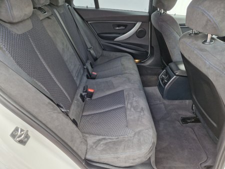 2014 BMW 3 Series - thumbnail 25