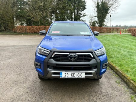 2023 Toyota Hilux - thumbnail 3