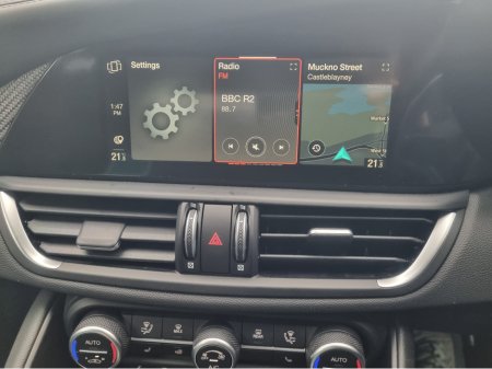 2025 Alfa Romeo Giulia V6 BI-TURBO QUADRIFOGLIO thumbnail