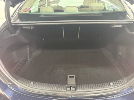 2020 Mercedes-Benz C Class C 200 A/T AMG Exterior Saloon €32,950 thumbnail