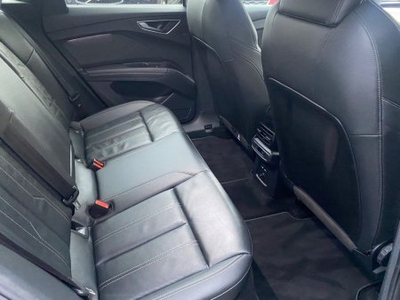 2024 Audi Q4 e-tron - thumbnail 10