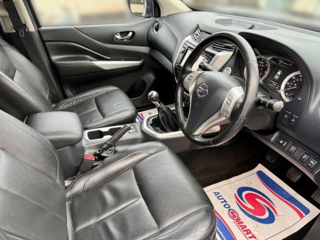 2019 Nissan Navara TEKNA 2.3 DCI 190 **FULLY KITTED**NO VAT**FSH**MINT**ONE UK OWNER** €22,450 thumbnail