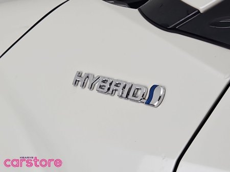 2020 Toyota C-HR 1.8 HYBRID Auto €22,880 thumbnail