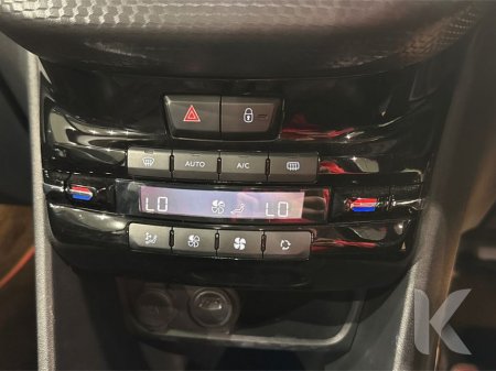 2016 Peugeot 2008 - thumbnail 20