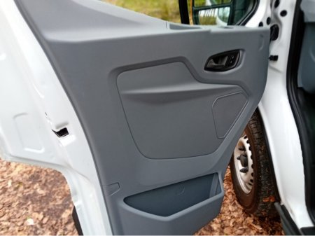 2019 Ford Transit - thumbnail 16