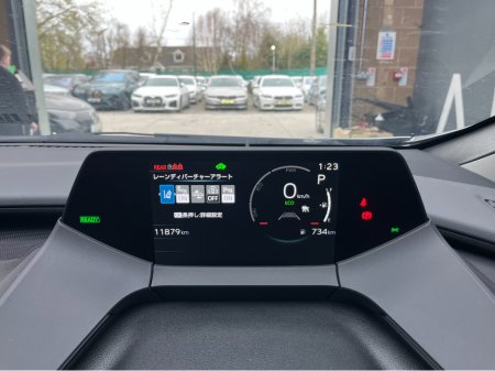 2025 Toyota Prius - thumbnail 19