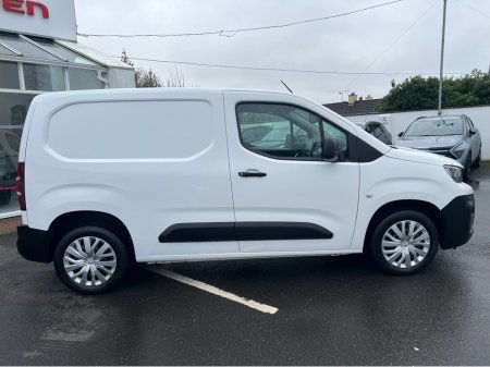 2021 Peugeot Partner PROFESSIONAL PLUS (Price ex vat) €11,950 thumbnail