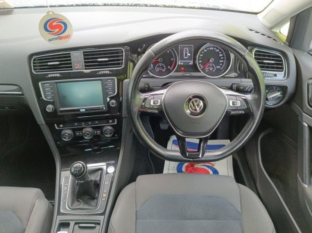 2016 Volkswagen Golf - thumbnail 10