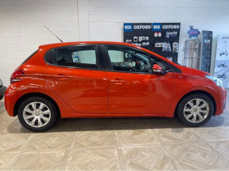 2016 Peugeot 208 ABA-A9HN01 €8,495