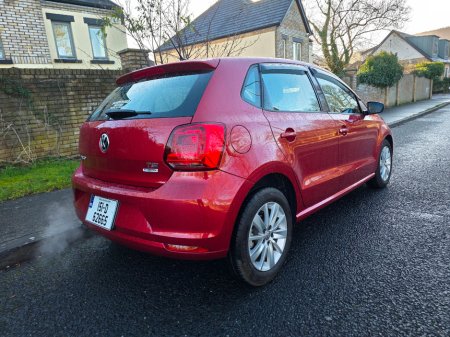 2015 Volkswagen Polo Auto €10,950 thumbnail