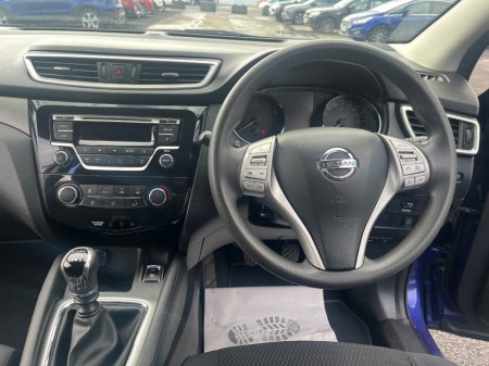 2015 Nissan Qashqai - thumbnail 16