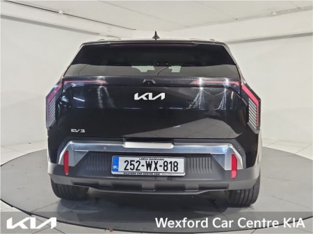 2025 Kia EV3 Earth 3 Long Range €39,895 thumbnail