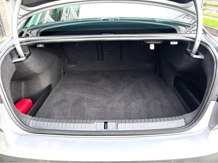 2019 Volkswagen Passat R-LINE 2.0 TDI MANUAL 150HP 4DR €23,950 thumbnail