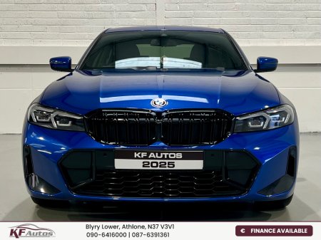 2025 BMW 3 Series - view 2