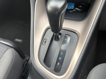 2020 Toyota Yaris - thumbnail 14