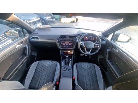 2023 Volkswagen Tiguan - thumbnail 19