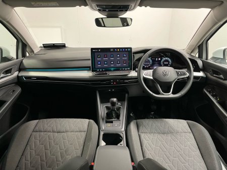 2025 Volkswagen Golf - view 2