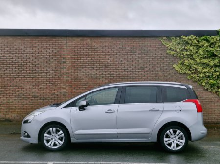 2014 Peugeot 5008 FAMILY-STYLE 1.6 HDI 7 SEATER €6,750