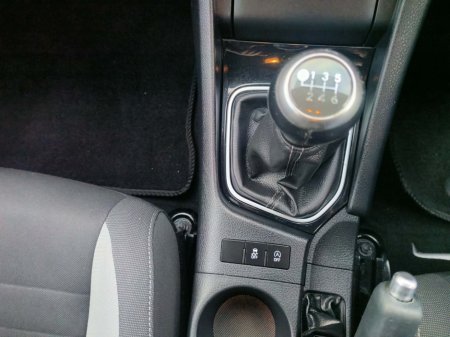 2016 Toyota Auris - thumbnail 17