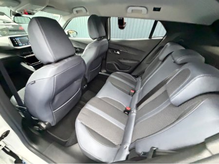 2021 Peugeot 2008 ALLURE - 1.2 PETROL - AUTO - 12M WARRANTY - CAR: 1789 €22,950 thumbnail