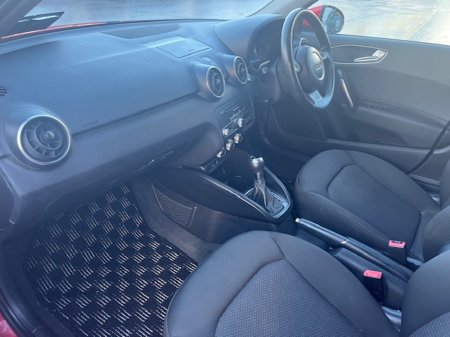 2012 Audi A1 AUDI A1 1.4 PETROL 5DR AUTO €8,950 thumbnail