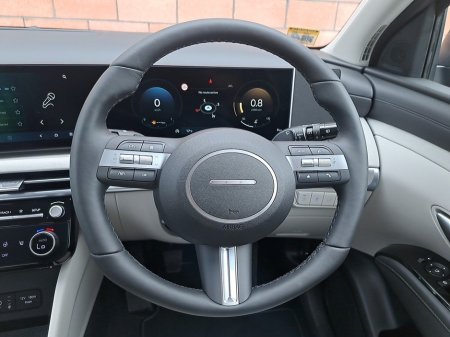 2025 Hyundai Tucson Platinum Automatic Plug in Hybrid with panomaric sunroof. €47,450 thumbnail