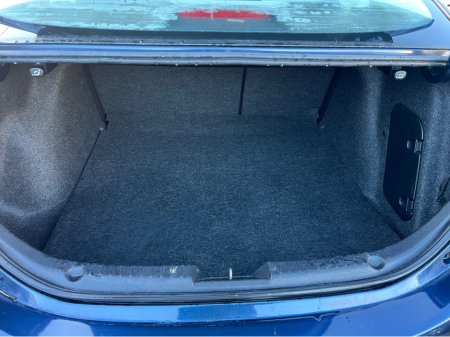 2014 Mazda Mazda3 150PS EXECUTIVE 4DR €5,995 thumbnail