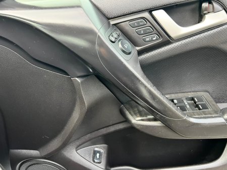 2010 Honda Accord 2.2 I-DTEC EX 4DR AUTO €3,950 thumbnail