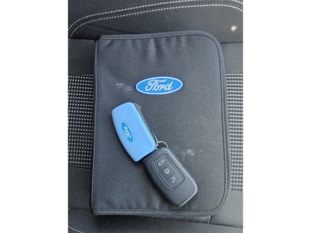 2016 Ford Fiesta - thumbnail 29