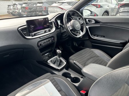 2022 Kia Ceed - photo 3