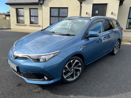 2015 Toyota Auris Hybrid Sol Touring Sports €12,950