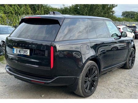 2024 Land Rover Range Rover 3.0 Diesel 350 MHEV Autobiography Auto 4WD Euro 6 (s/s) 5dr €199,995 thumbnail